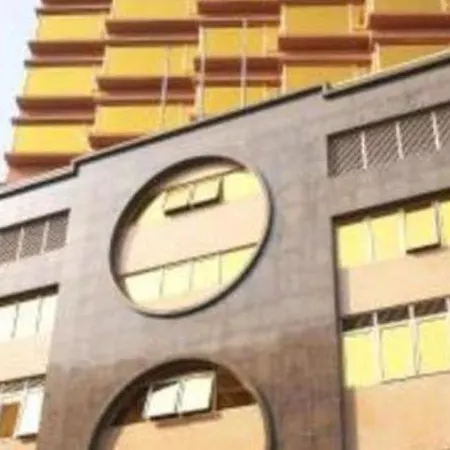 Grand Harbour Hotel