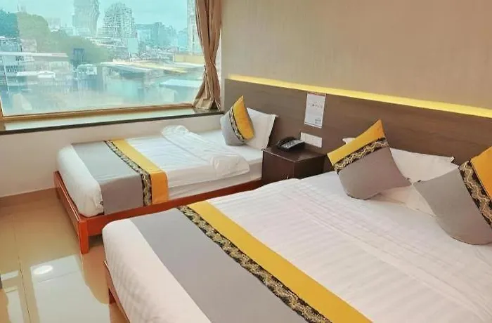 Hotel Grand Harbour 3*