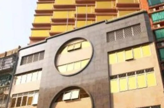 Grand Harbour Hotel