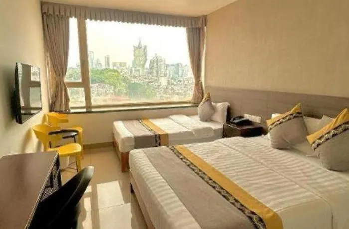 Grand Harbour Hotel 3*